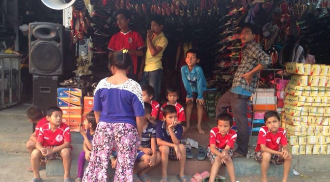 Proyecto Educativo en marcha…de compras